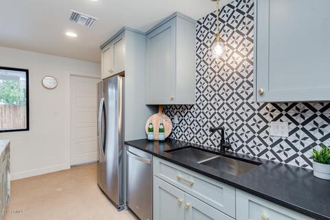 1225 E Seldon Ln, Phoenix, AZ 85020 photo 17