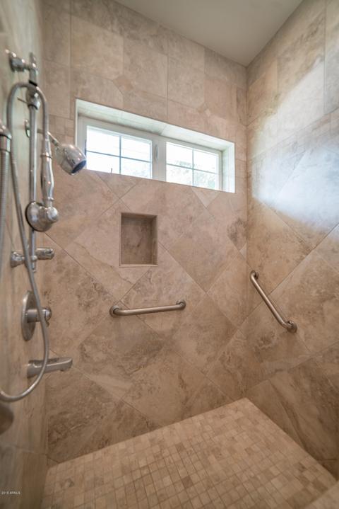 101 W Lawrence Rd, Phoenix, AZ 85013 photo 8