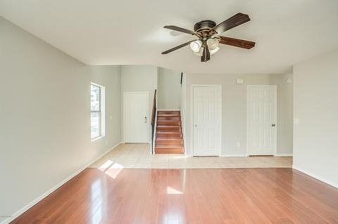 2324 E Pinto Dr, Gilbert, AZ 85296 photo 2