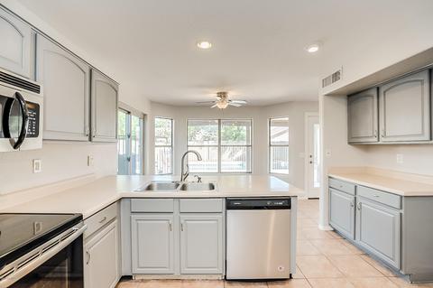 2324 E Pinto Dr, Gilbert, AZ 85296 photo 6