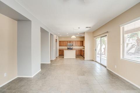 1899 S Falcon Dr, Gilbert, AZ 85295 photo 9