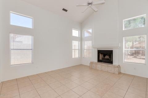 1365 E Vaughn Ave, Gilbert, AZ 85234 photo 4