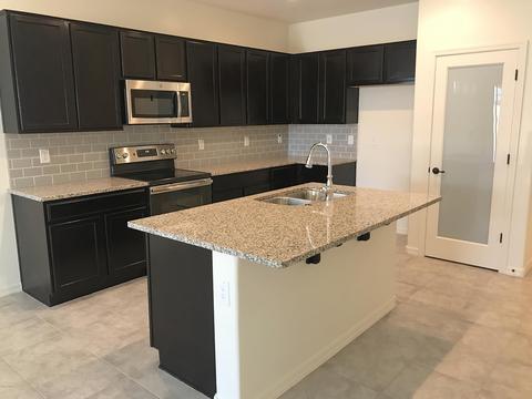 7136 S 33rd Ave, Phoenix, AZ 85041 photo 3
