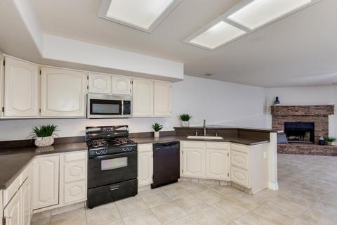 15834 S 33rd Way, Phoenix, AZ 85048 photo 2