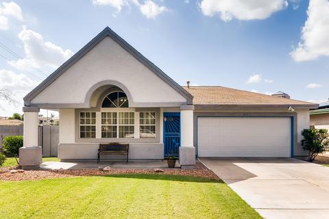 343 E Mitchell Dr, Phoenix, AZ 85012 photo 1