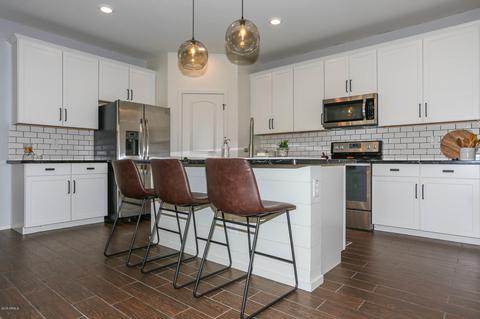 6858 E Posada Cir, Mesa, AZ 85212 photo 2