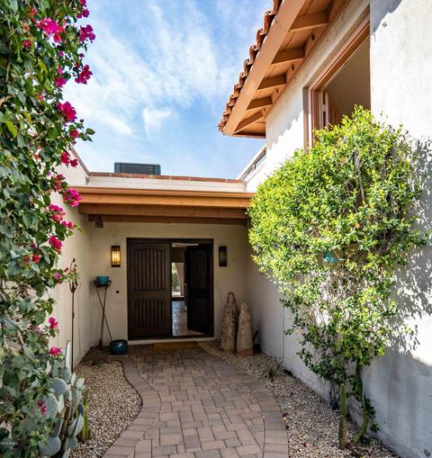 1517 E Solano Dr, Phoenix, AZ 85014 photo 4
