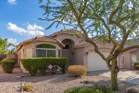 911 E Mohawk Dr, Phoenix, AZ 85024 photo 1