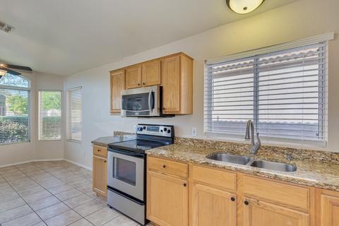 911 E Mohawk Dr, Phoenix, AZ 85024 photo 6
