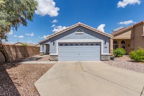 876 E Jasper Dr, Gilbert, AZ 85296 photo 1