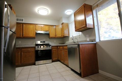 4227 E Saint Catherine Ave, Phoenix, AZ 85042 photo 2