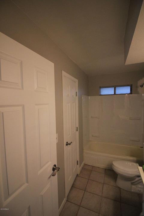 4227 E Saint Catherine Ave, Phoenix, AZ 85042 photo 9