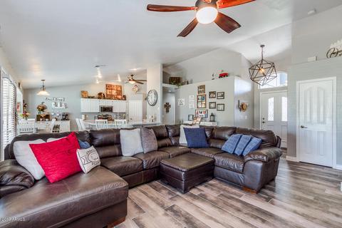 17710 E Brooks Farm Rd, Gilbert, AZ 85298 photo 8