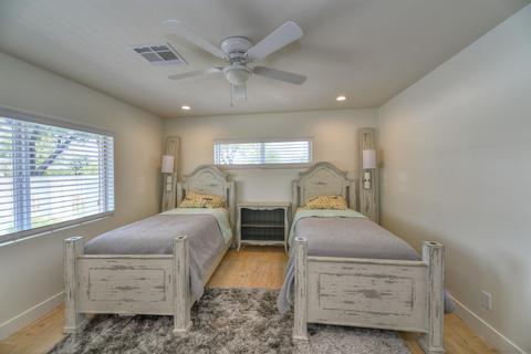 3601 E Mountain View Rd, Phoenix, AZ 85028 photo 21