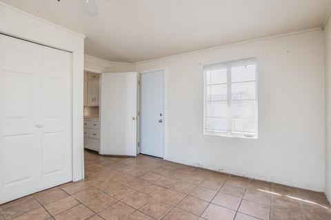 1339 E Monterosa Ave, Phoenix, AZ 85014 photo 4