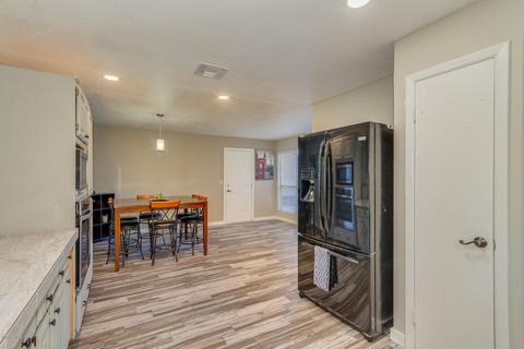 421 E Topeka Dr, Phoenix, AZ 85024 photo 16