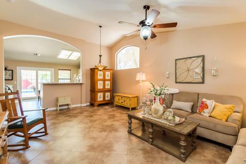 1041 S Crossroads Dr, Gilbert, AZ 85296 photo 9