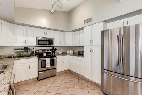 2710 E Thunderhill Pl, Phoenix, AZ 85048 photo 9