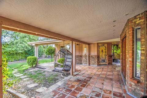 2263 E Jacaranda St, Mesa, AZ 85213 photo 2