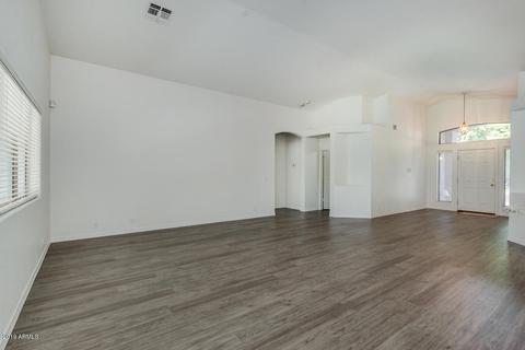 5743 E Jacaranda St, Mesa, AZ 85205 photo 4