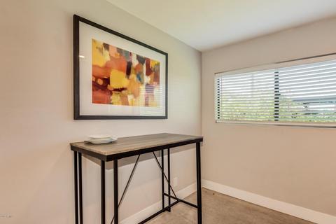 721 E Montebello Ave #106, Phoenix, AZ 85014 photo 11