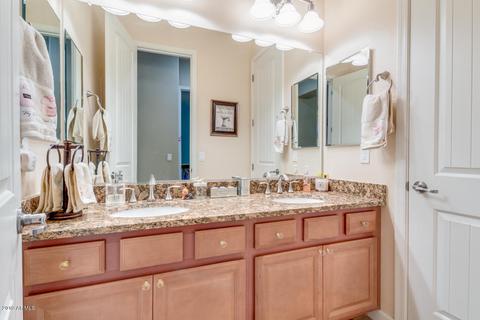 1132 E Holbrook Ct, Gilbert, AZ 85298 photo 25