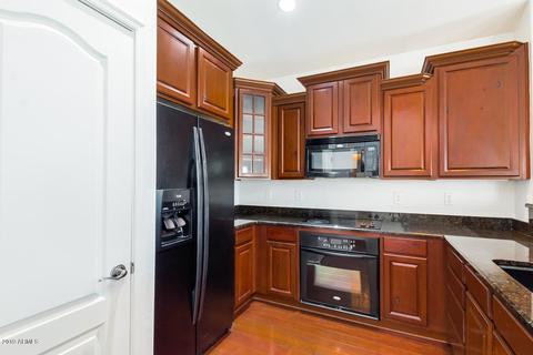 5702 S 21st Pl, Phoenix, AZ 85040 photo 12