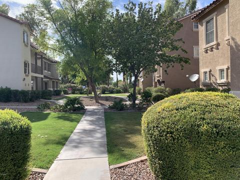 5702 S 21st Pl, Phoenix, AZ 85040 photo 2