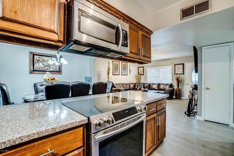 6113 W Mitchell Dr, Phoenix, AZ 85033 photo 9