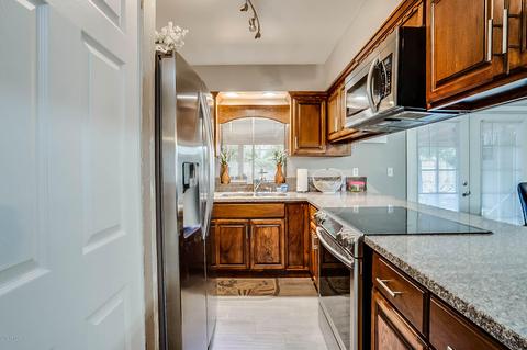 6113 W Mitchell Dr, Phoenix, AZ 85033 photo 10