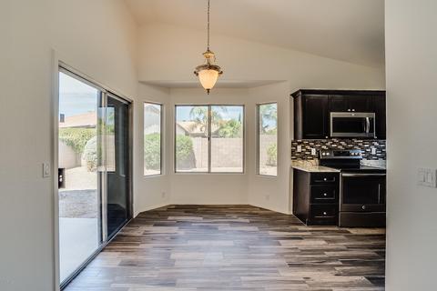 4246 E Siesta Ln, Phoenix, AZ 85050 photo 6