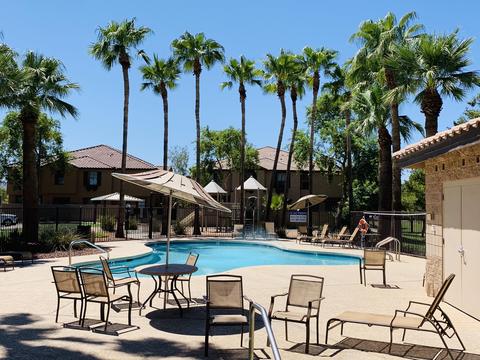 7516 S 28th Ter, Phoenix, AZ 85042 photo 2