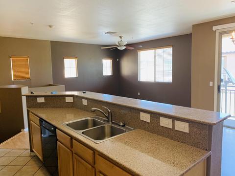 7516 S 28th Ter, Phoenix, AZ 85042 photo 10