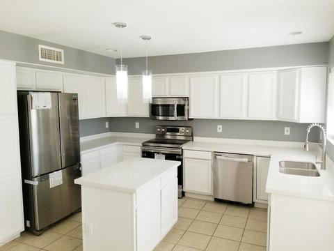 1635 E Windsong Dr, Phoenix, AZ 85048 photo 2