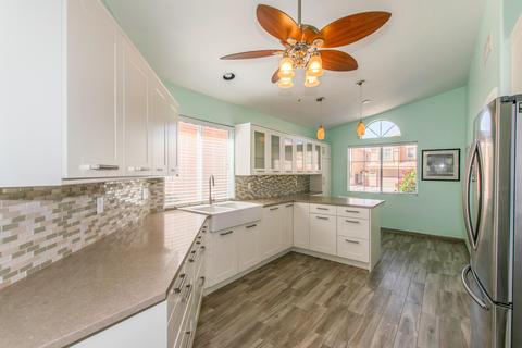 723 E Glenhaven Dr, Phoenix, AZ 85048 photo 2