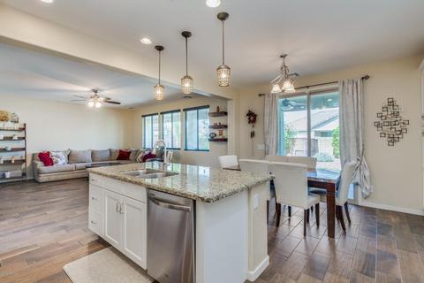 2832 E Quenton St, Mesa, AZ 85213 photo 6