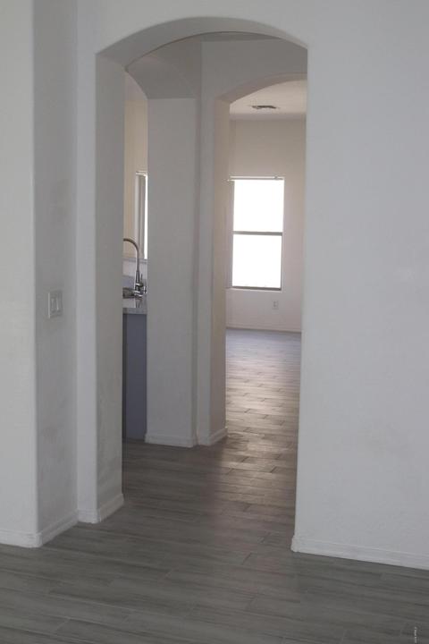 1502 E Gary Way, Phoenix, AZ 85042 photo 6
