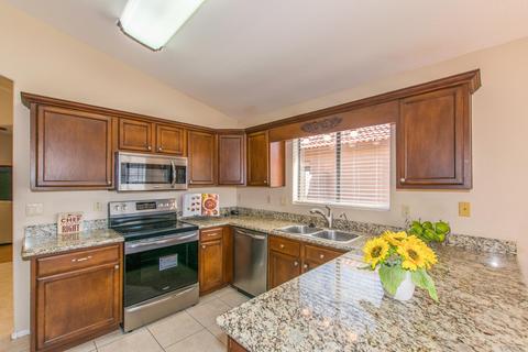 4518 E Tanglewood Dr, Phoenix, AZ 85048 photo 3