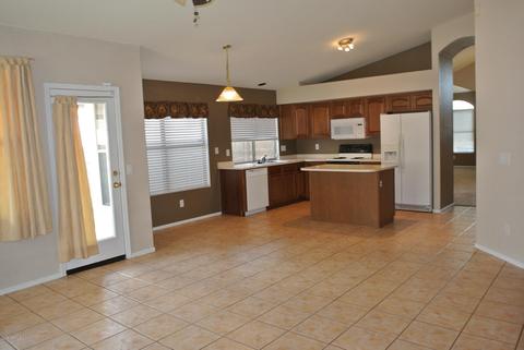4524 E Mossman Rd, Phoenix, AZ 85050 photo 2