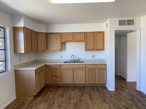 1142 E Griswold Rd, Phoenix, AZ 85020 photo 4