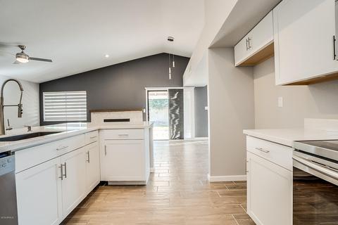 6519 E Indigo St, Mesa, AZ 85205 photo 2
