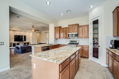 1923 E Latona Rd, Phoenix, AZ 85042 photo 8