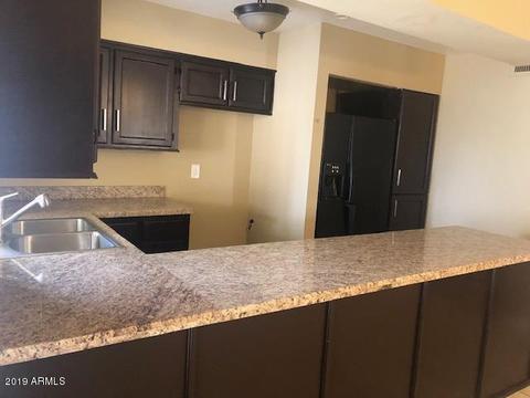 5940 W Mitchell Dr, Phoenix, AZ 85033 photo 3