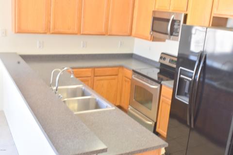 5590 N 78th Dr, Glendale, AZ 85303 photo 8