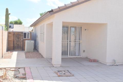 5590 N 78th Dr, Glendale, AZ 85303 photo 27
