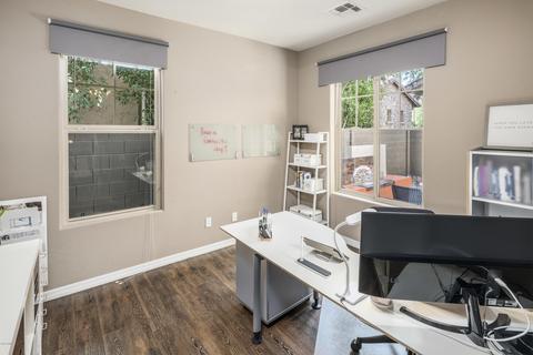 3940 E Half Hitch Pl, Phoenix, AZ 85050 photo 7