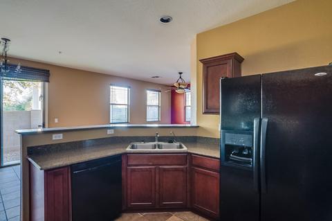 3040 E Dunbar Dr, Phoenix, AZ 85042 photo 11