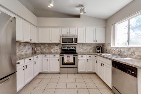 2135 E Brooks St, Gilbert, AZ 85296 photo 2