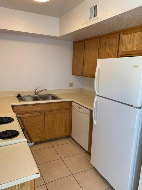 2685 E Oakleaf Dr, Tempe, AZ 85288 photo 6