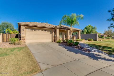 3795 S Dew Drop Ln, Gilbert, AZ 85297 photo 2